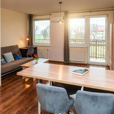 Caly Apartment Legnickie Pole